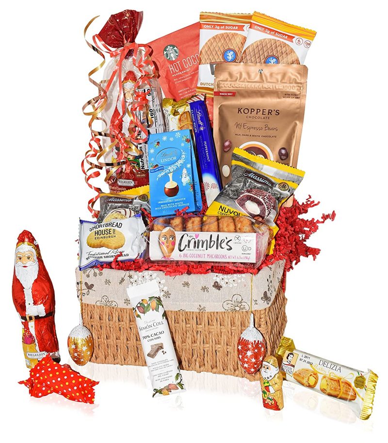 Education & Crafts |  Christmas Baskets – Macaroons, Chocolate, Santa, Walkers, Holiday – Premium Gift Baskets For Family, Friends, Colleagues, Office, Men,, Corporate, Him, Her Education & Crafts Education & Crafts