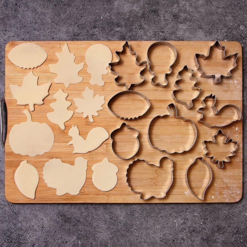 Bakeware |  11 Piece Large Fall Thanksgiving Cookie Cutter Set With Turkey Turkey Leg Pumpkin Squirrel Acorn Football Maple Leaf Oak Leaf Teardrop Leaf Fondant Mold Bakeware Bakeware